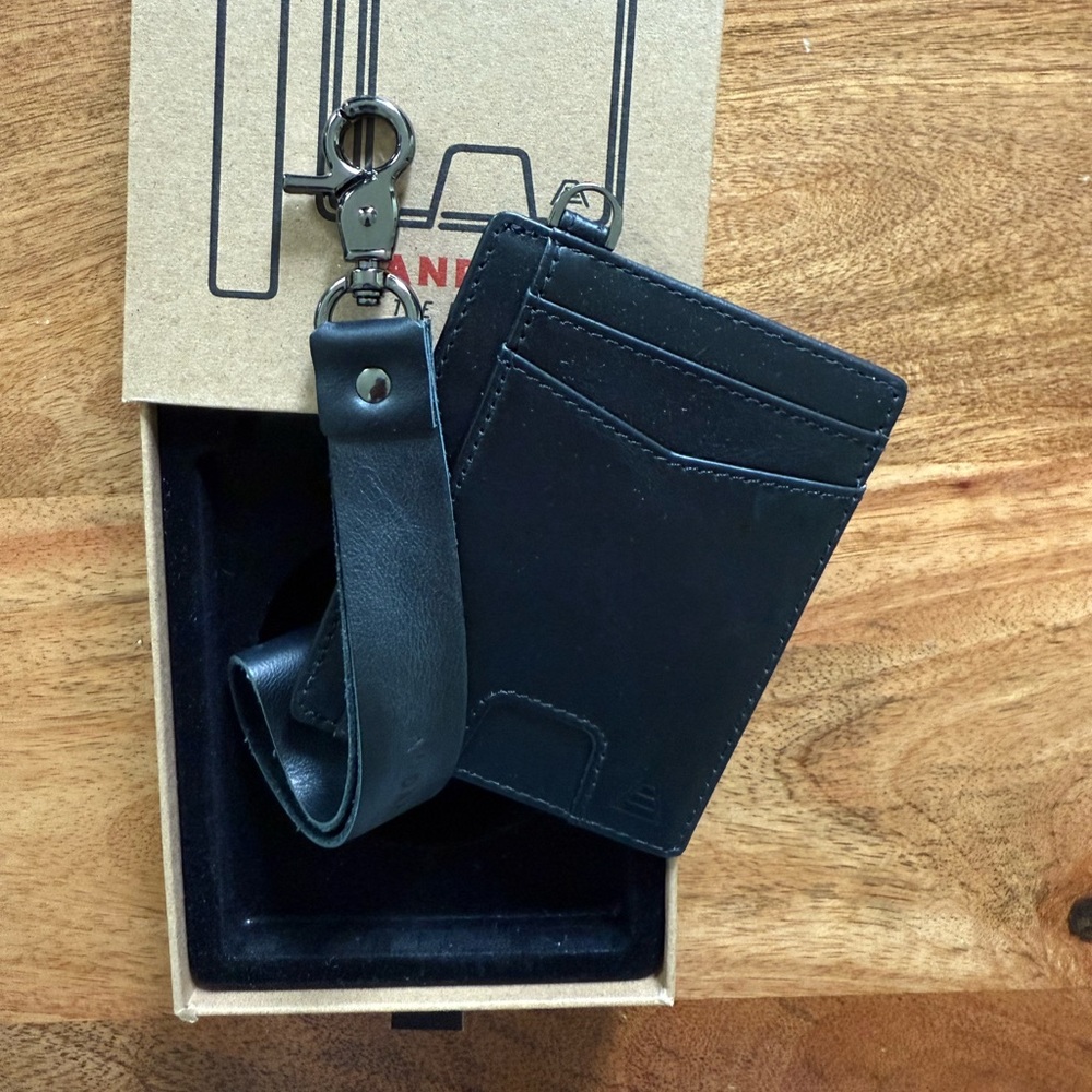 Andar Denner Wallet *DISCONTINUED BLACK W/GUNMETAL